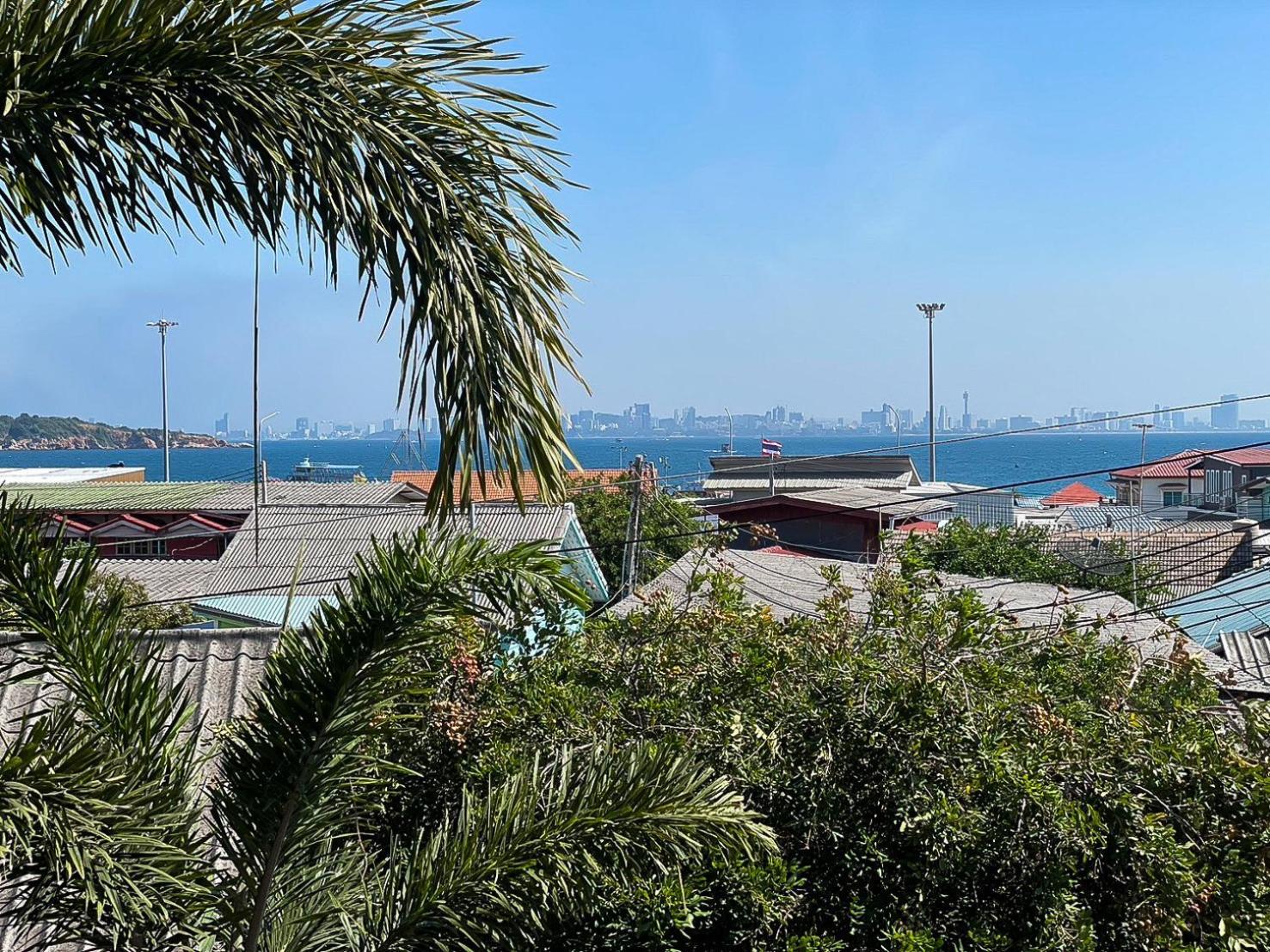 The Harbor Front เกาะล้าน 호텔 외부 사진